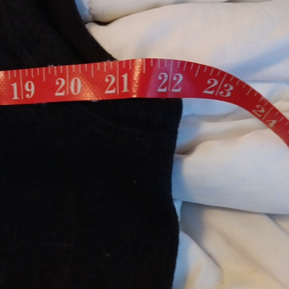 Patagonia Better Sweater  Midnight Black Sleeveless Vest W/ Torchys Logo - Picture 12 of 14